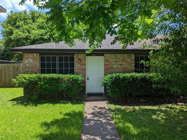 Primary Photo - 12224 Ormandy St