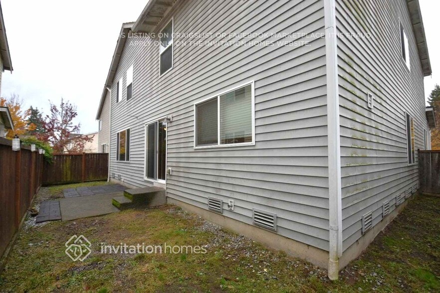 Building Photo - 15217 87th Ave E