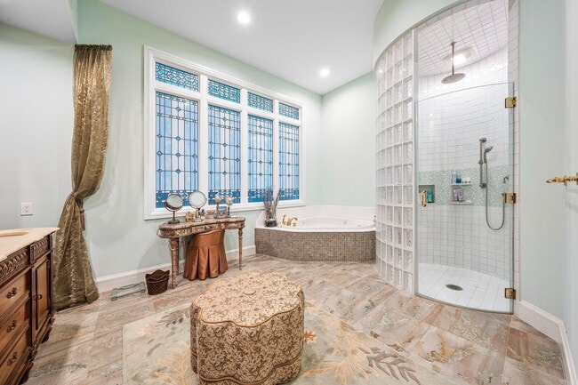 Building Photo - 2525 S Ocean Blvd