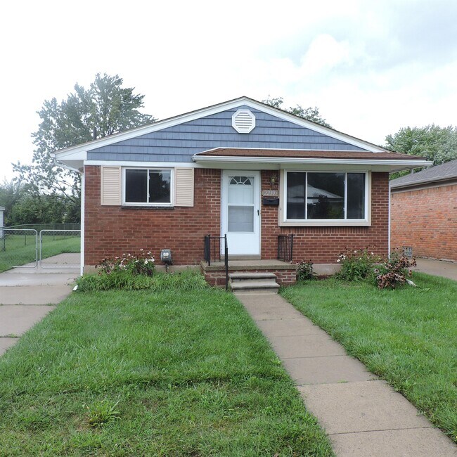 Building Photo - 22305 Dorion St