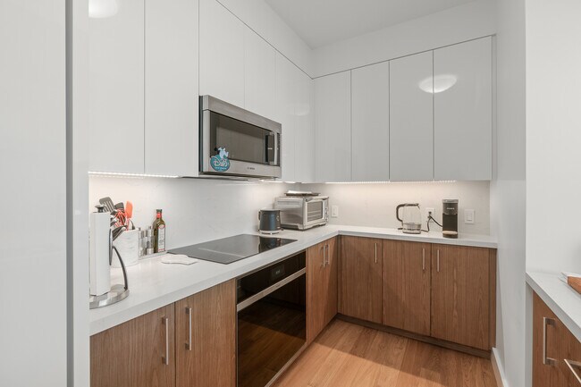 Building Photo - 629 Ke’eaumoku St