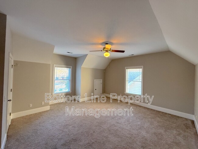 Building Photo - 5200 Craftsman Ridge Dr