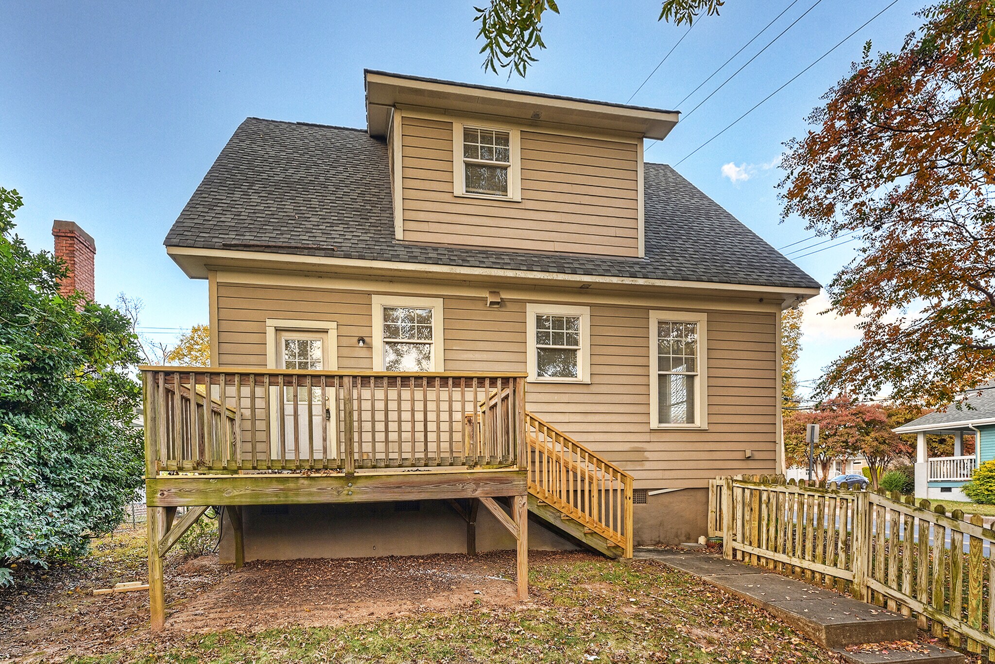 Building Photo - 1601 Wilmore Dr