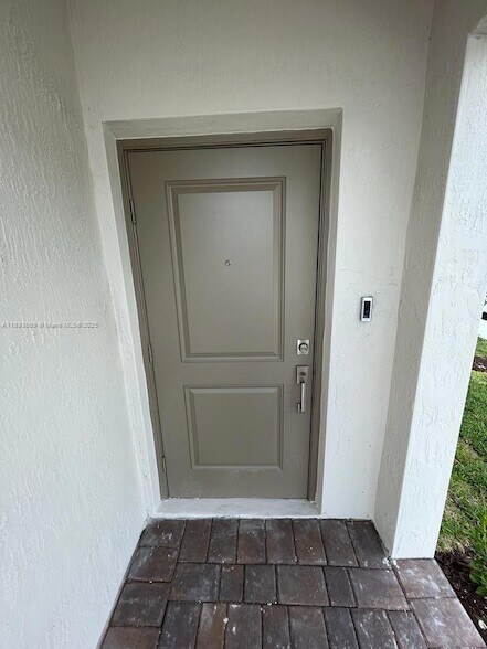 Building Photo - 24628 SW 118 Ct