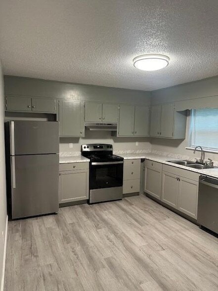 Building Photo - 4100 N Ocoee St