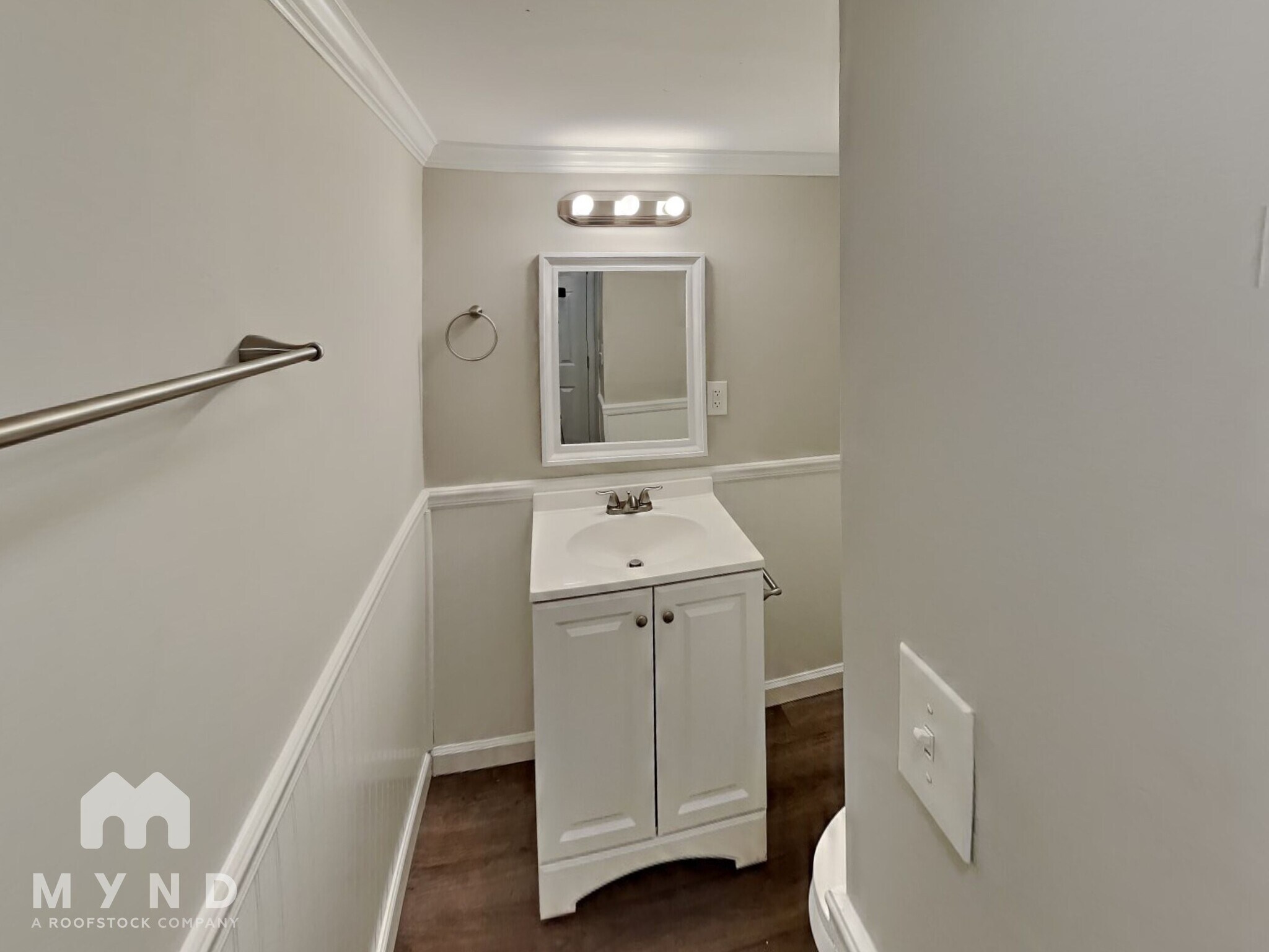 Building Photo - 1835 Mountainbrook Dr