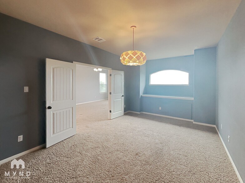 Building Photo - 9613 Solana Vista Loop
