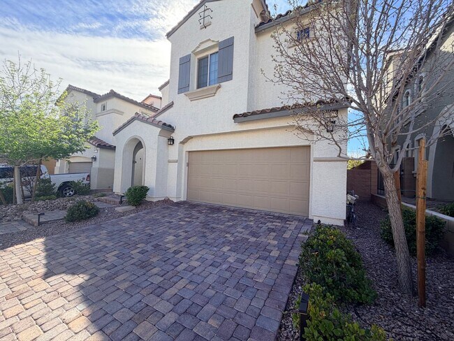 Building Photo - Unique Floorplan in Skye Canyon!