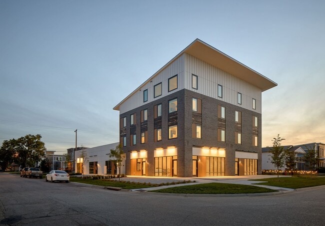 Building Photo - 345 N 23rd St