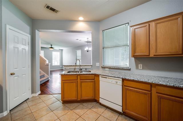 Building Photo - 9801 Cedarcrest Dr