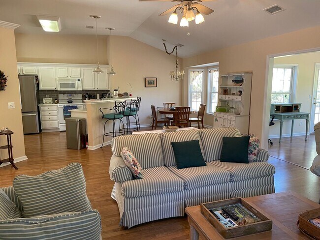 Building Photo - Fully Furnished House In Sandpiper Bay-
