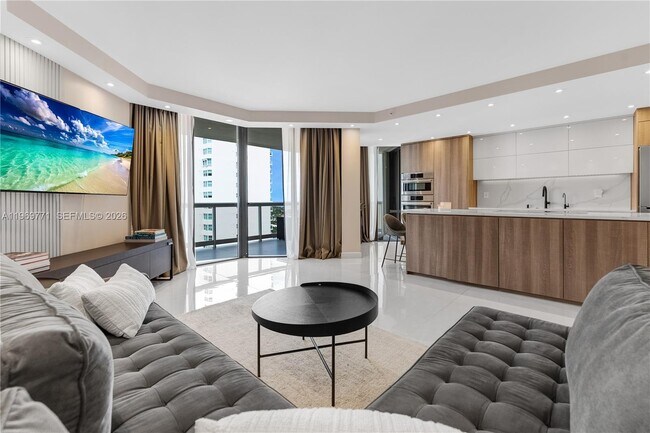 Building Photo - 20191 E Country Club Dr