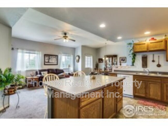 Building Photo - 1703 Whitehall Dr