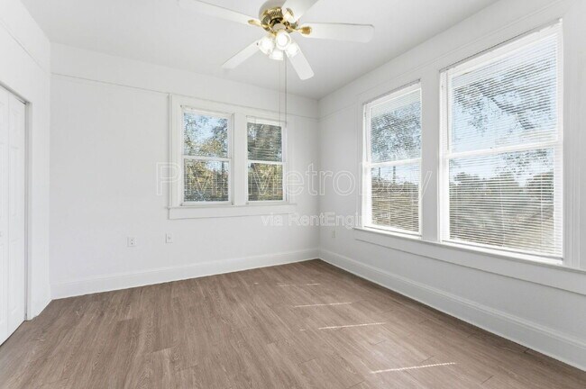 Building Photo - 2914 N 10th St