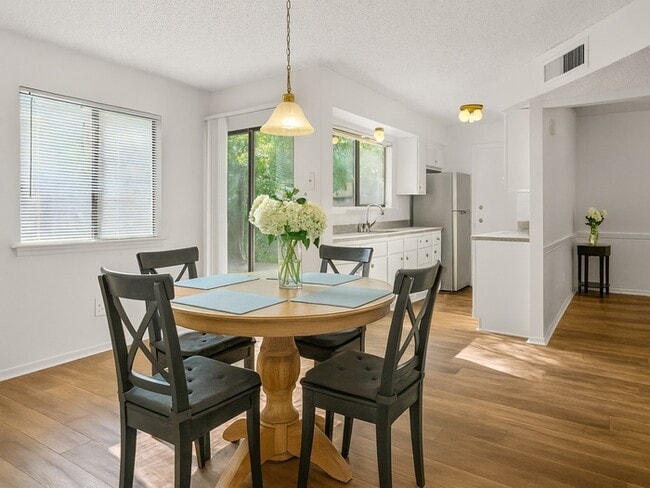 Building Photo - Cute 3-bedroom home in Keller ISD - Great location, fresh paint, new carpet and new appliances!