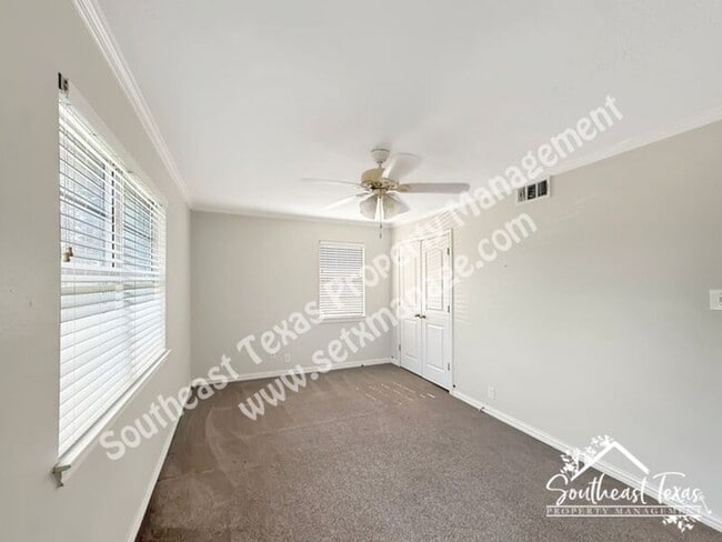 Building Photo - 2749 Rose Ave