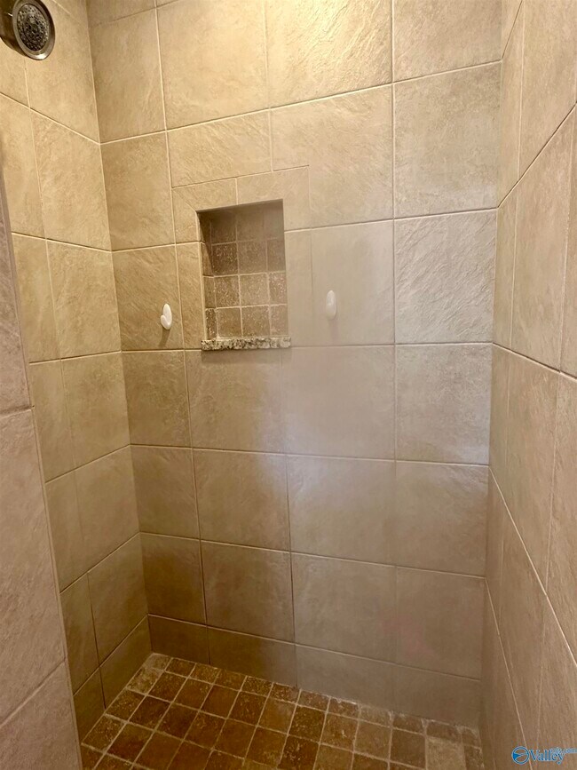 Building Photo - 213 Wingate Ave SW