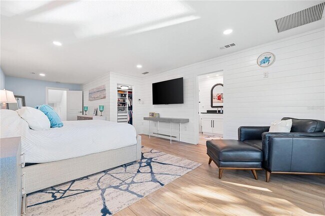 Building Photo - 2500 Monterey St