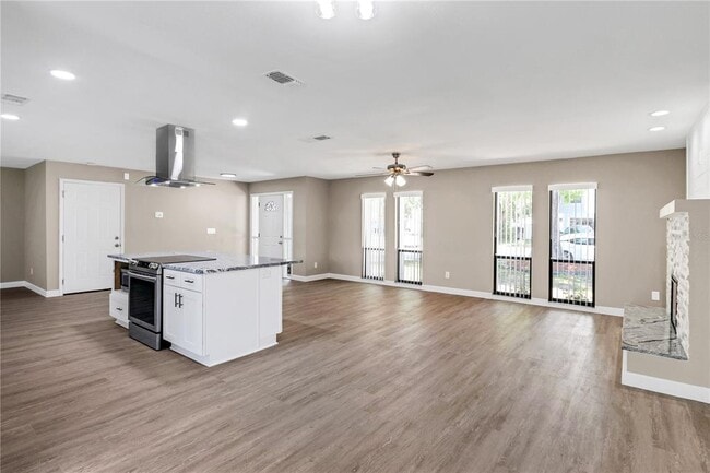 Building Photo - 5522 Fulmar Dr