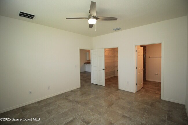 Building Photo - 2760 Ben Hogan Ct