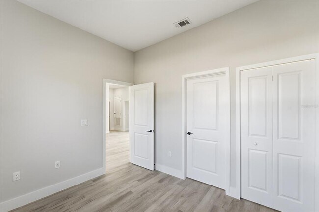 Building Photo - 13690 SW 43rd Cir