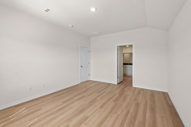 Building Photo - Beautiful, Brand New 4/2 in Gentry!