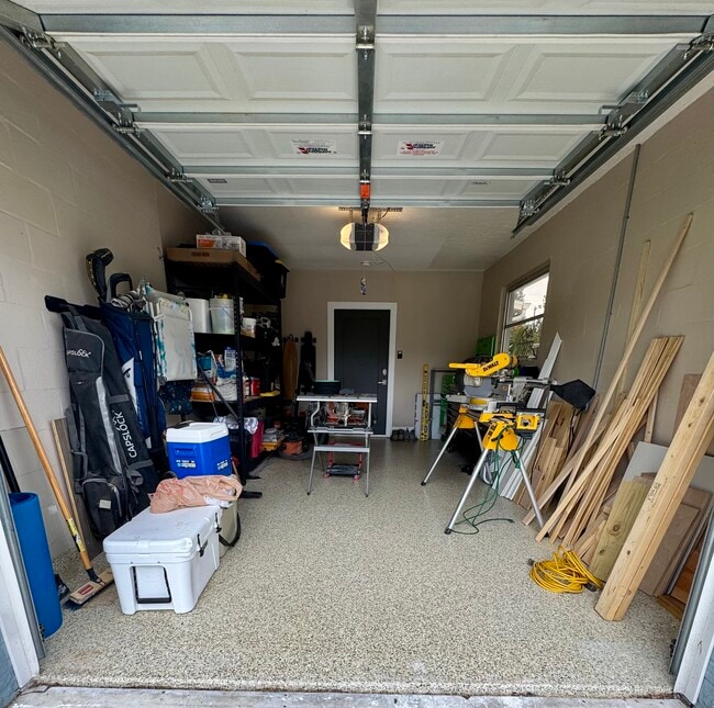 Building Photo - 335 Bellaire Dr