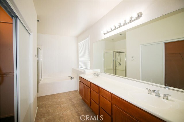 Building Photo - 28782 Vela Dr