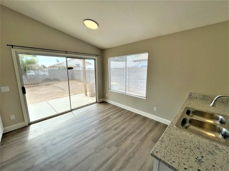 Building Photo - 949 Woodsong Way