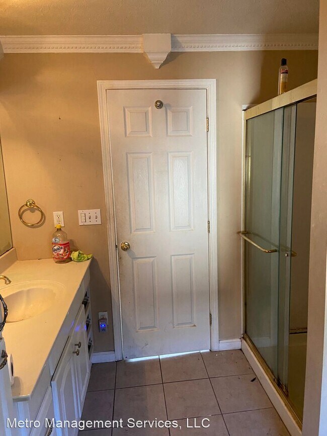 Building Photo - 3 br, 2.5 bath House - 809 Cecil