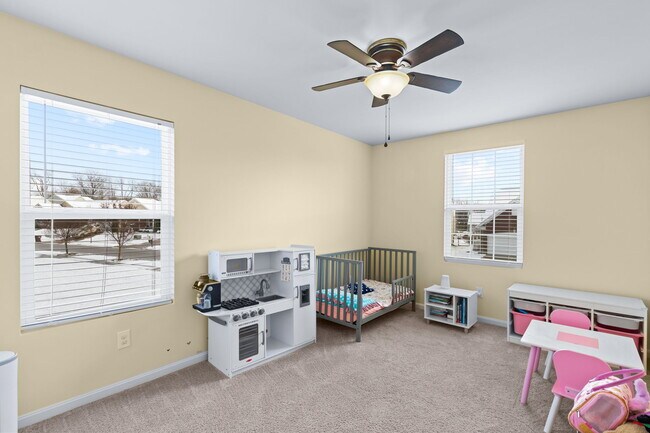 Building Photo - 430 Rockcrest Way