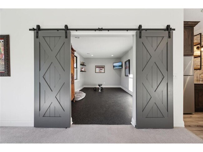 Building Photo - 5960 Prestwick Ct