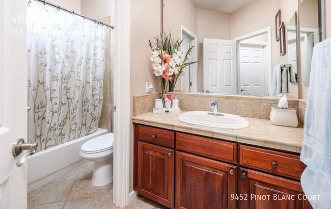 Building Photo - 9452 Pinot Blanc Ct