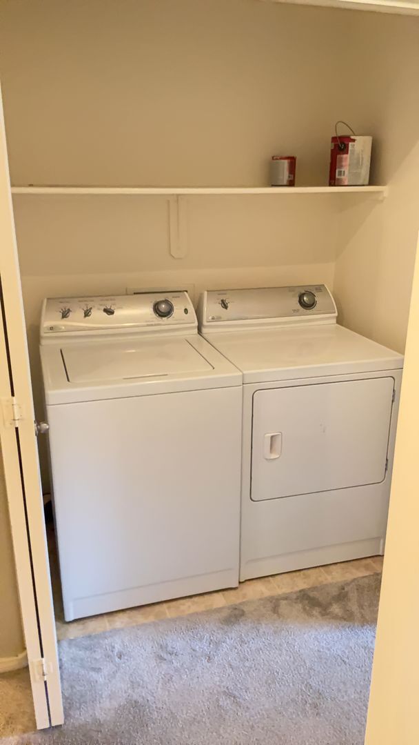 Building Photo - Condo 2 bedroom 2 bathroom Gated Entrance