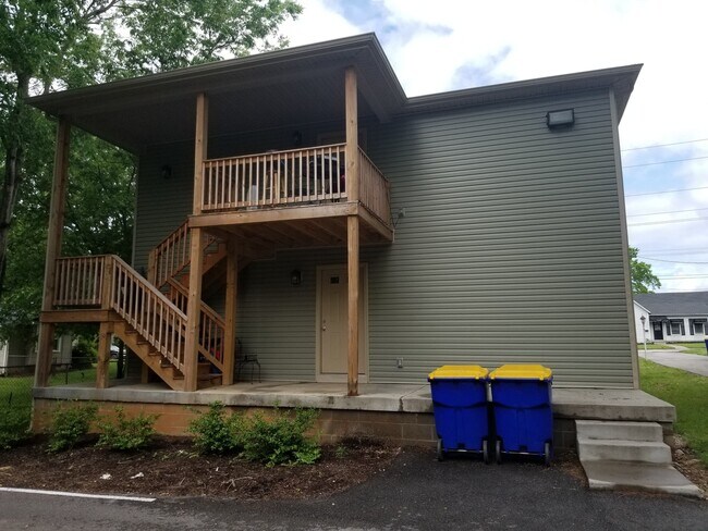 Building Photo - 1248 Magnolia St