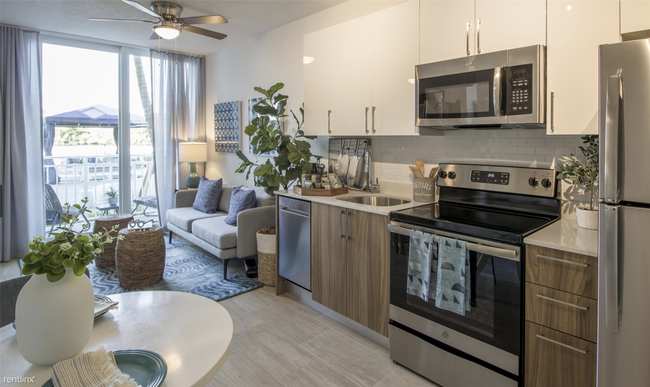 Primary Photo - 5379 NW 7th St