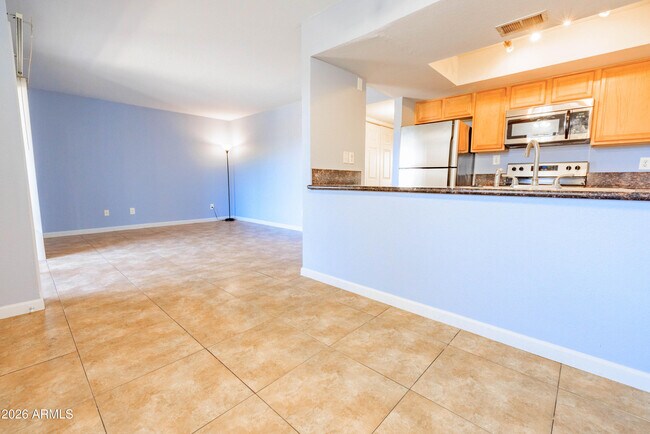 Building Photo - 1241 N 48th St