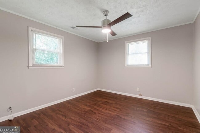 Building Photo - 6414 Shadow Rock Dr