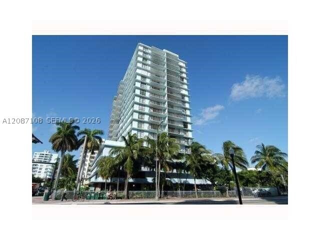 Building Photo - 1800 Collins Ave