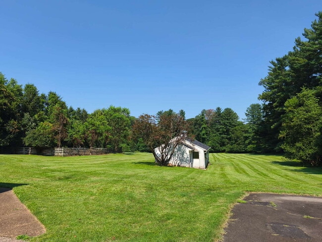 Building Photo - Secluded Country Retreat with Picturesque ...