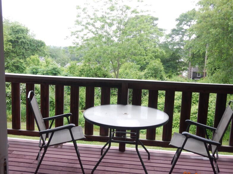 Primary Photo - 908 Boston Neck Rd