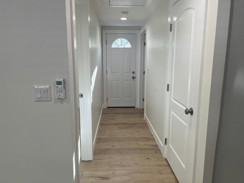 Hallway - 17527 Tribune St