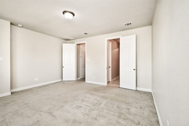 Building Photo - 18225 Crystal Knoll Dr