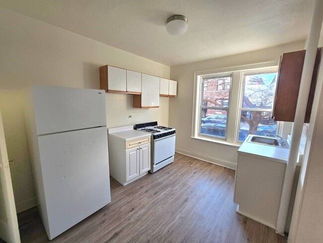 Building Photo - 40-21 67th St