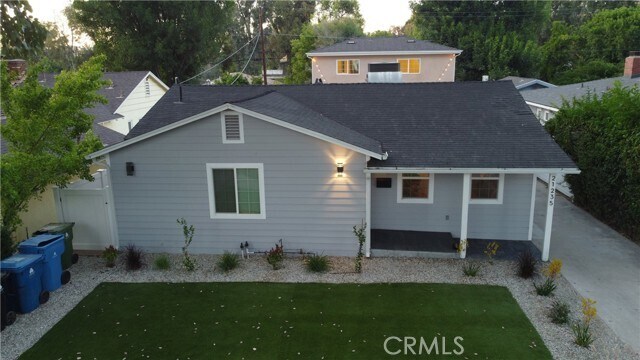 Building Photo - 21233 Lopez St