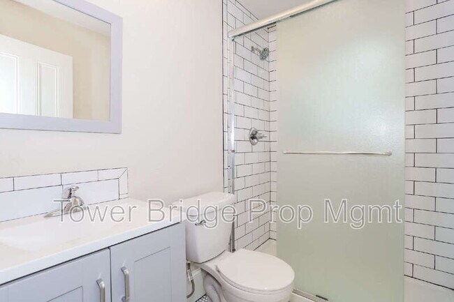 Building Photo - 1106 G St