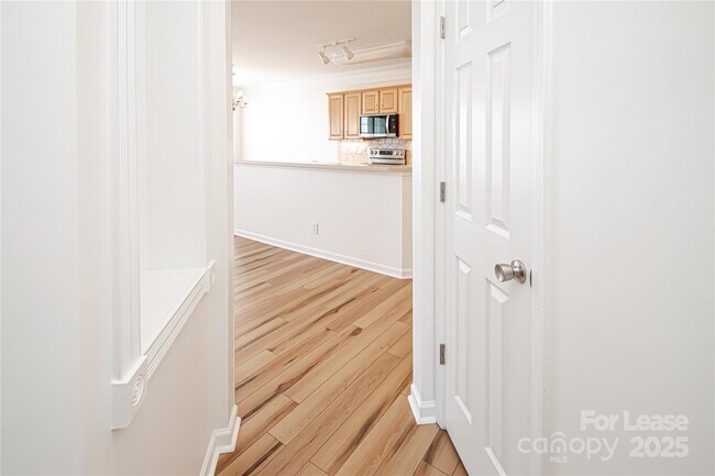 Building Photo - 14849 Santa Lucia Dr