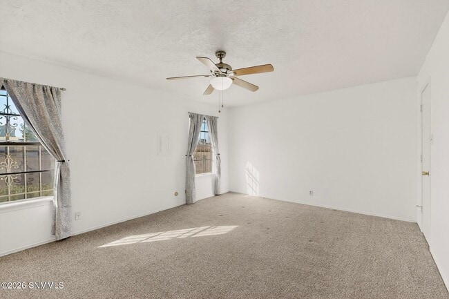 Building Photo - 8120 Ruidoso Rd NE