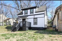 Building Photo - 3 bedroom 1 bath