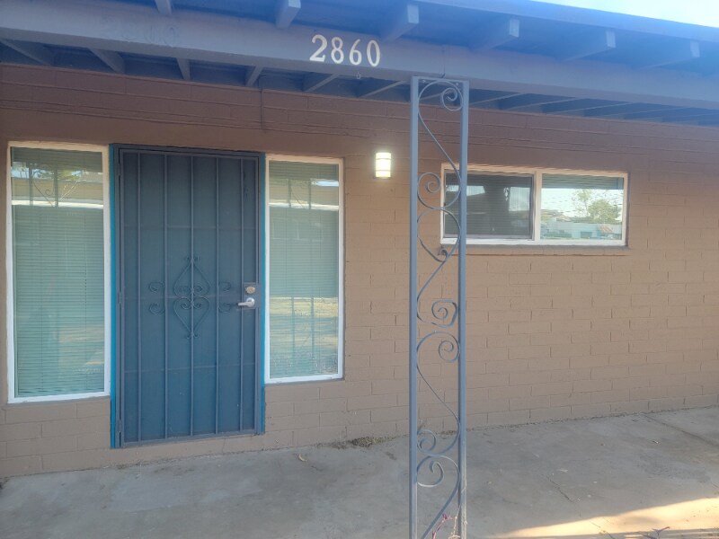 Building Photo - 2860 N Alvernon Way